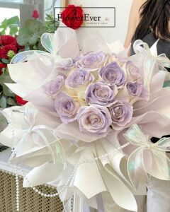 Purple Rose Round Bouquet in Luxury Style Wrapping