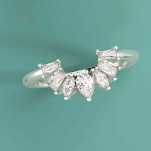 Arabesque Curved Diamond Band