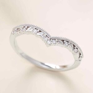 Caprese Diamond Band