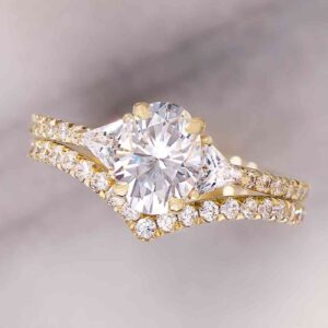 French-Set Diamond Contour Band