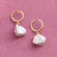 keshi-pearl-ear-ed.jpg
